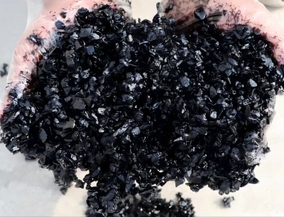 闵行沥青冷补料（沥青砂）的优势特点与施工流程解析